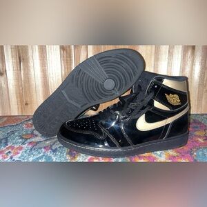 Size 13 - Jordan 1 Black 2020 OG Box No Lid worn 2x